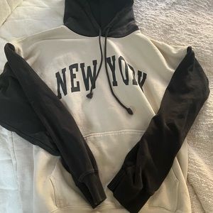 New York Brandy Melville Sweatshirt